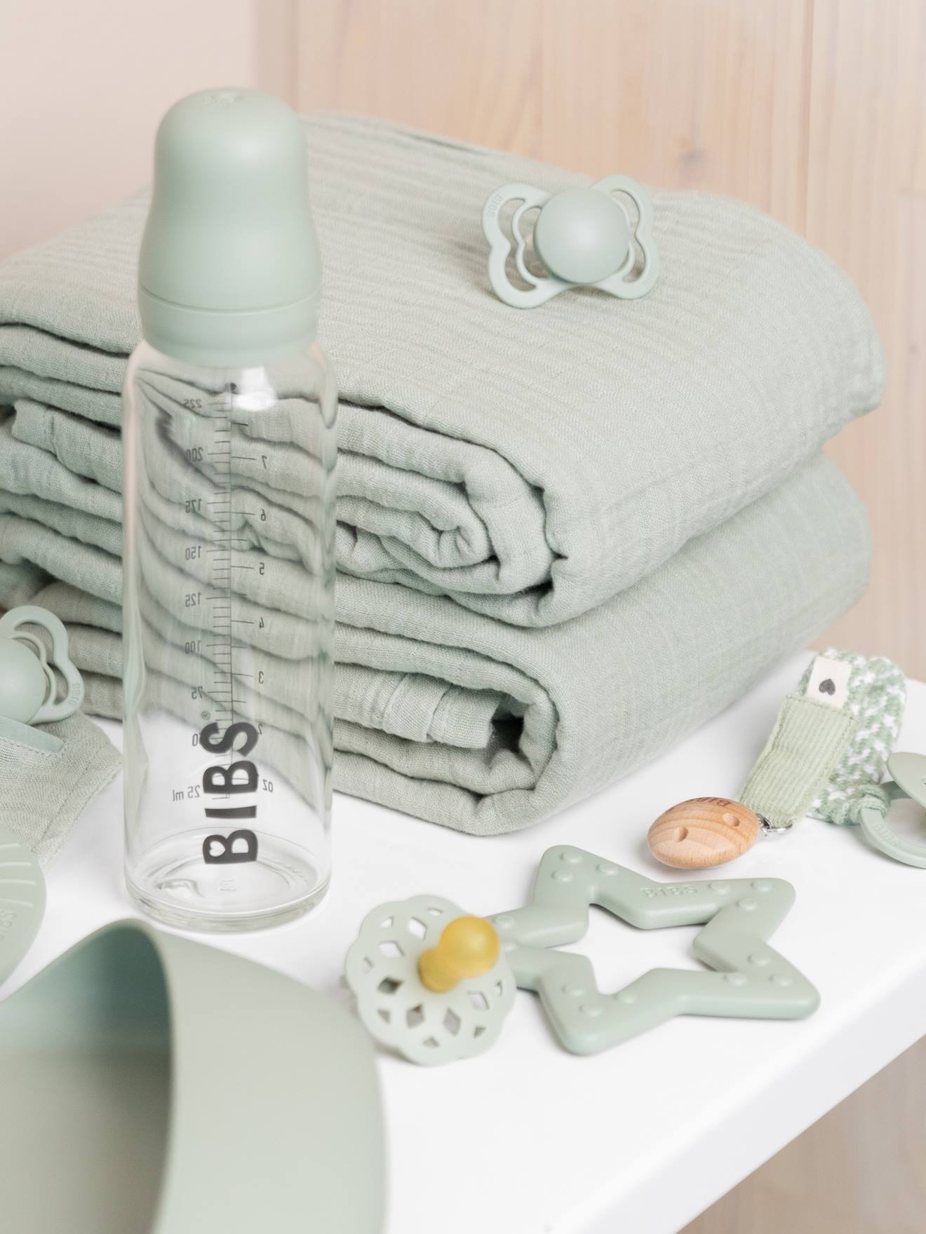Biberon en verre 225 ml BIBS blanc