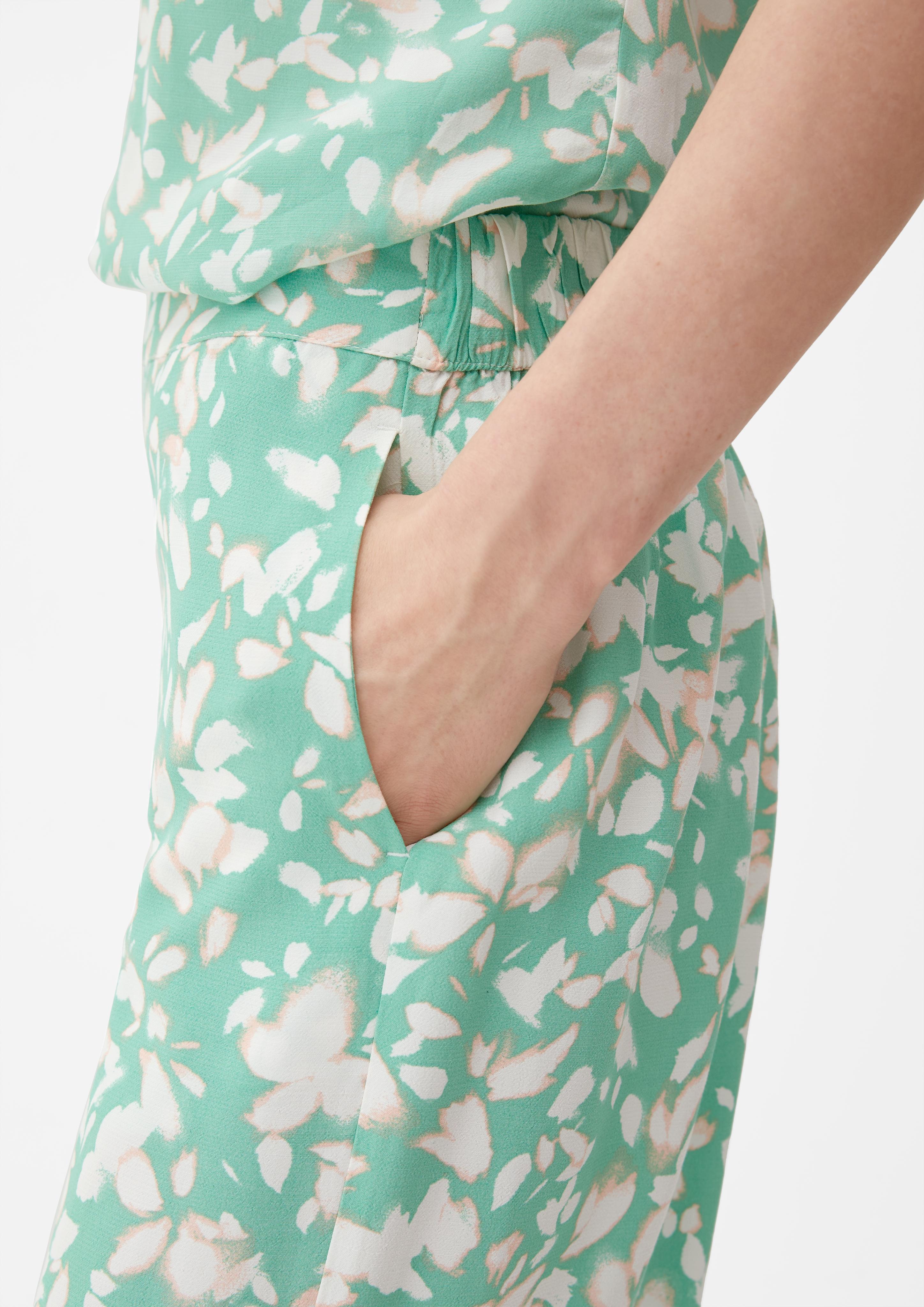 Regular: Stoffhose mit Allover-Print  2130344-73A0