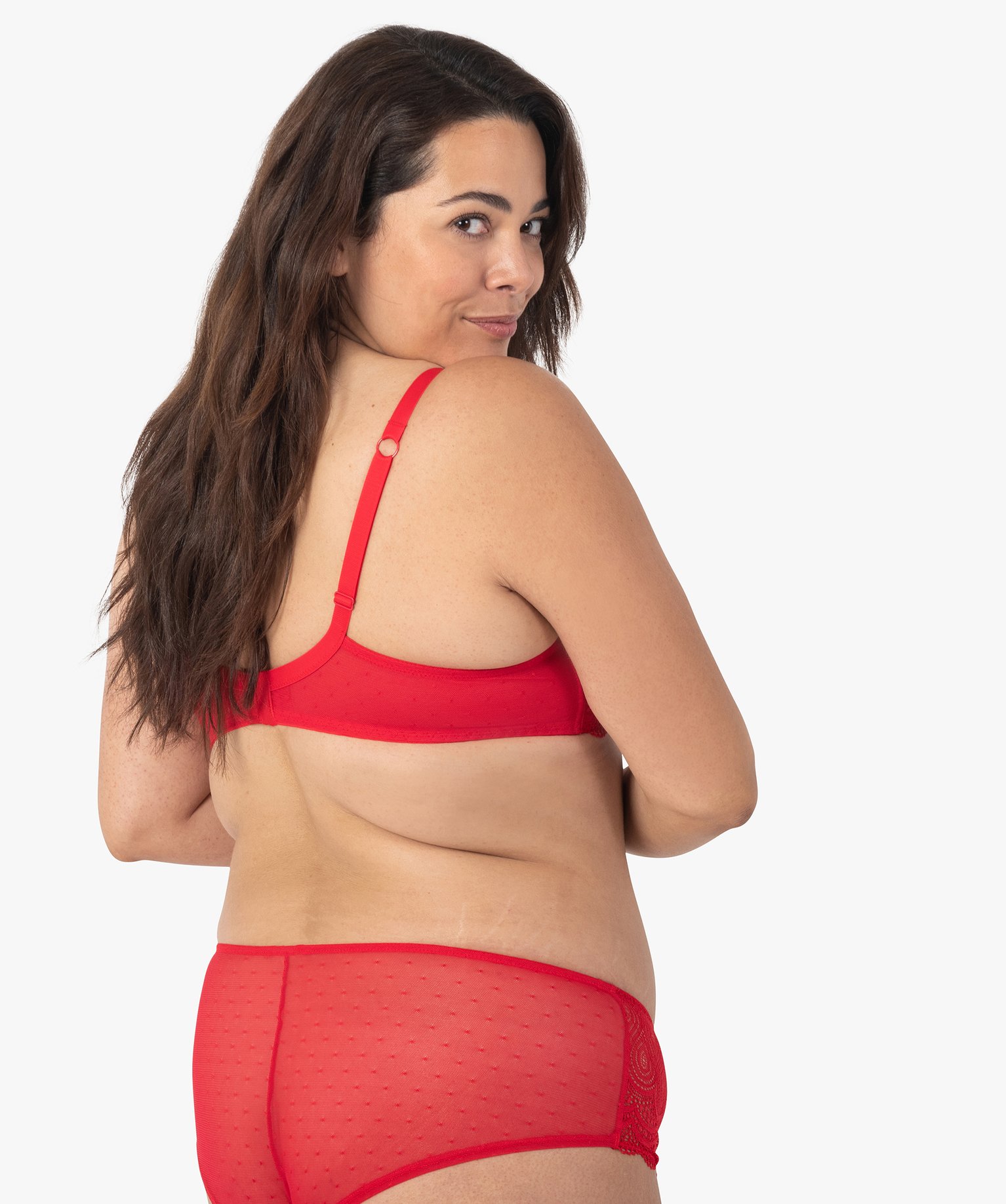 Soutien-gorge grande taille à armatures et coques fines rouge | GEMO