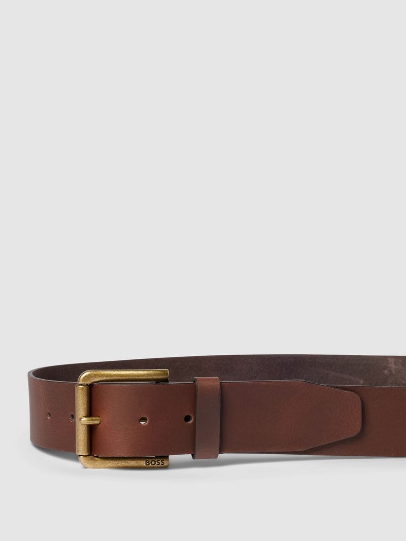 Ledergürtel mit Dornschließe in metallic Modell 'Joris' in mittelbraun