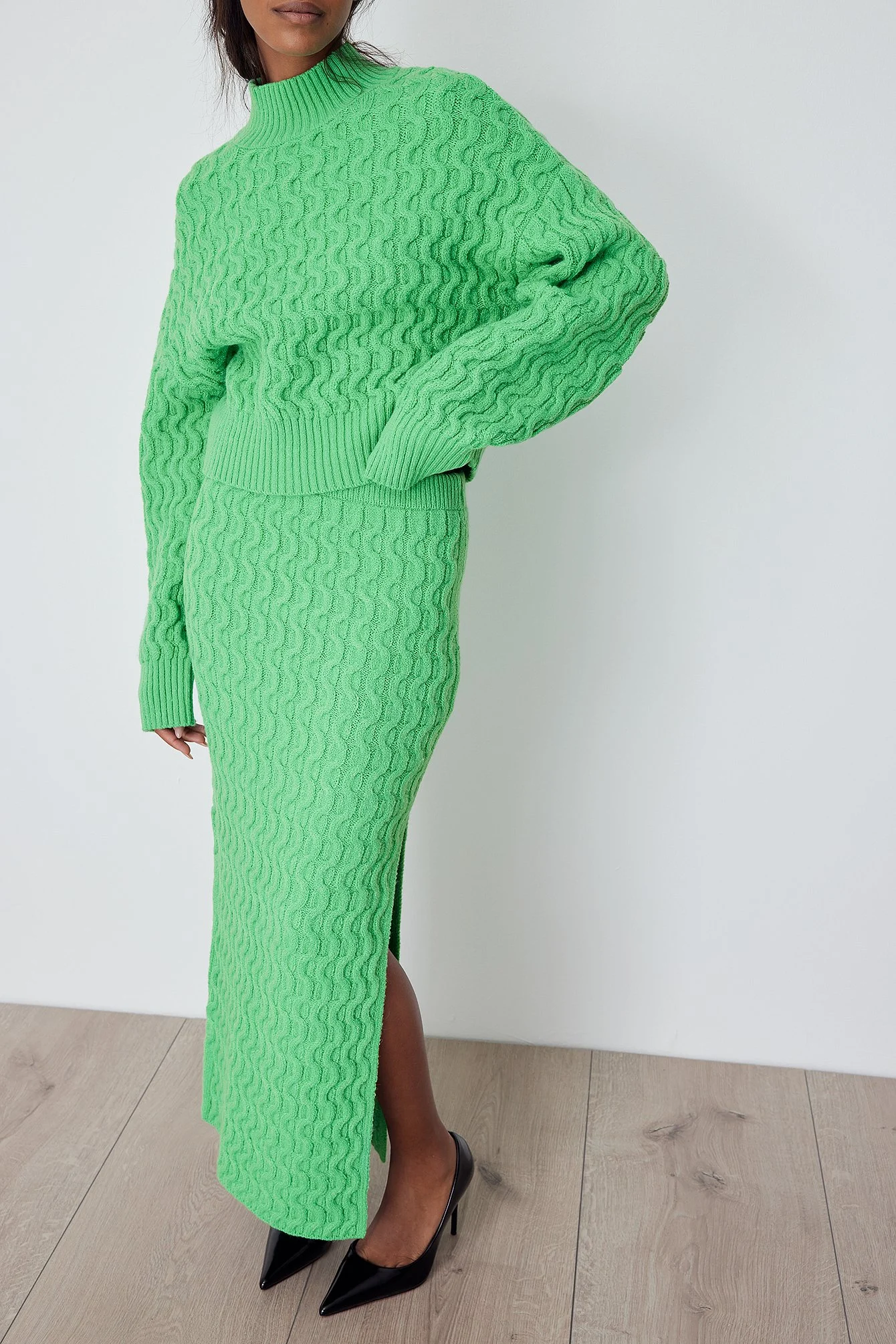 Midi-Strickrock mit Zopfmuster