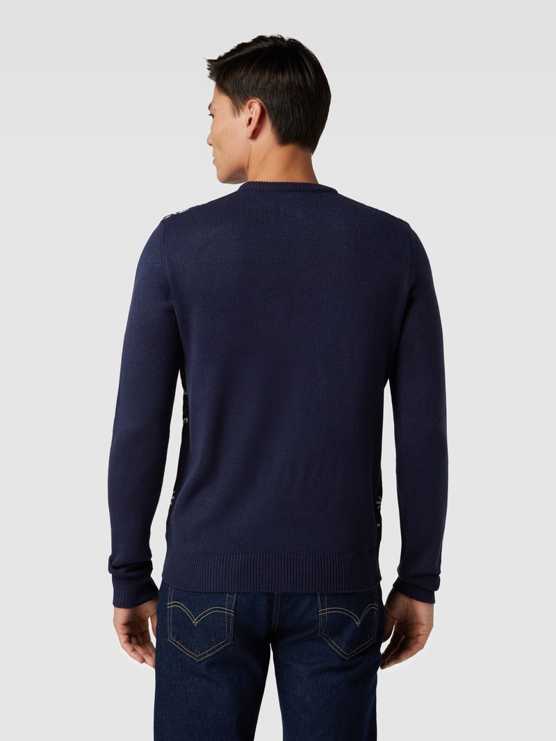 Strickpullover mit Motiv-Stitching in marineblau