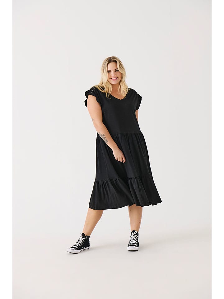 ONLY Carmakoma Kleid in Schwarz günstig kaufen