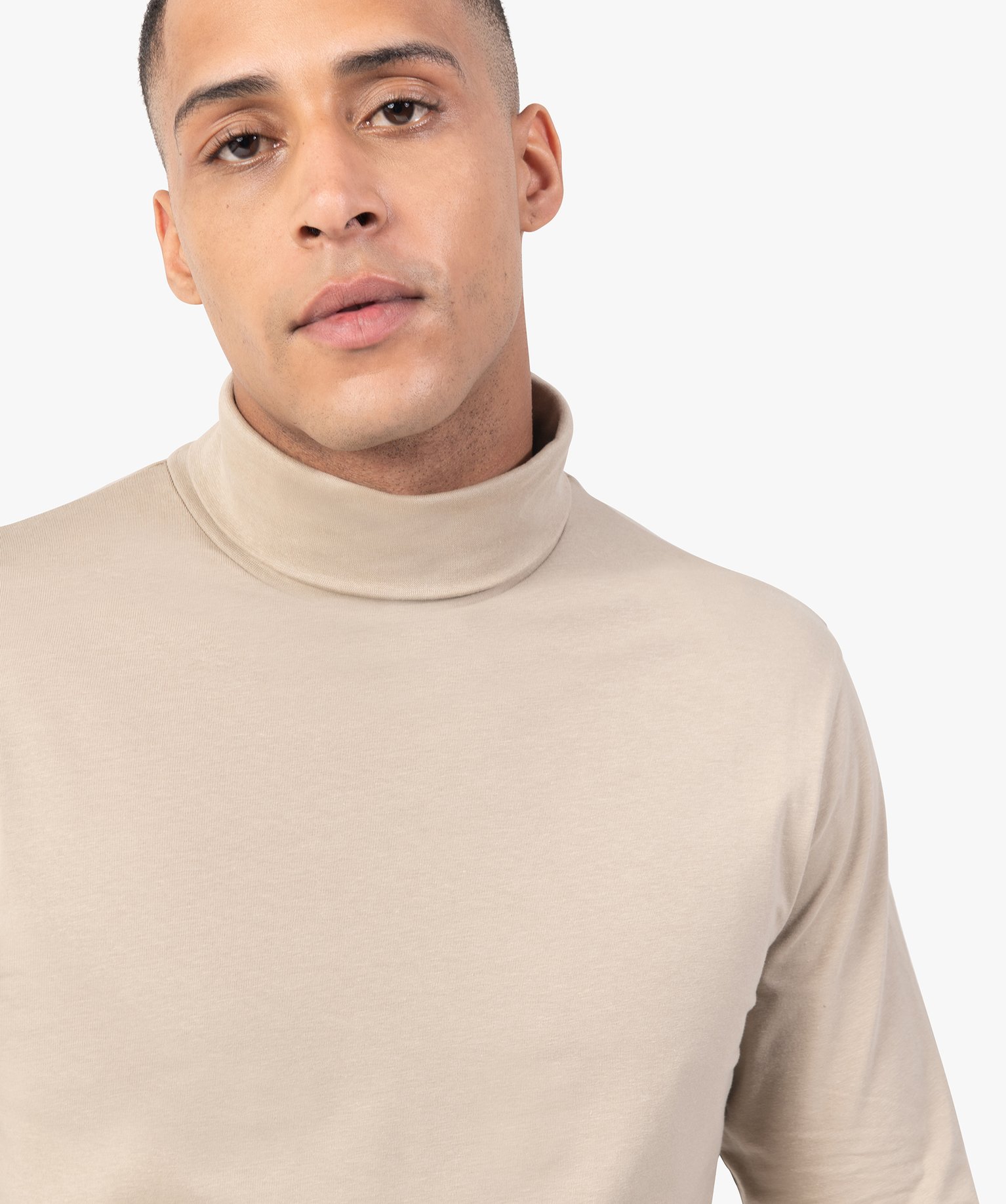 Tee-shirt homme à large col roulé coupe slim beige | GEMO