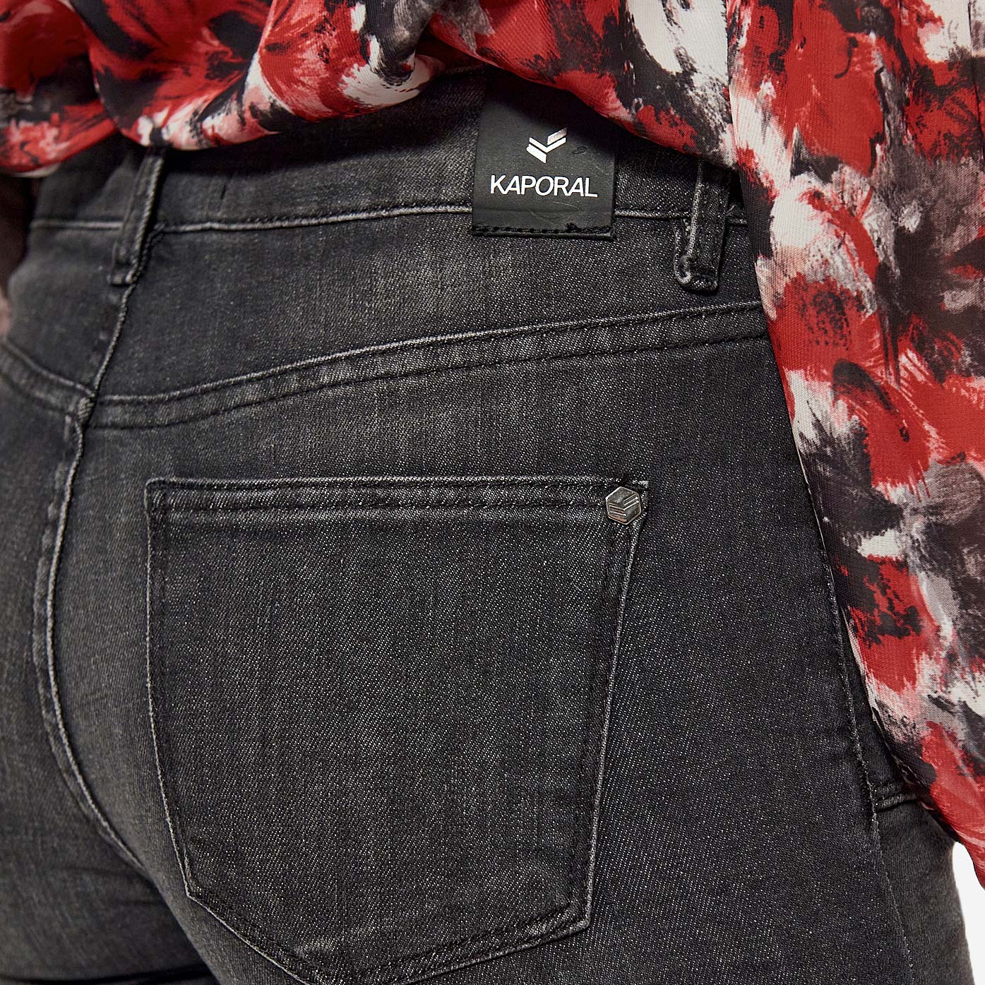 LUCKY  Jean noir bootcut Femme