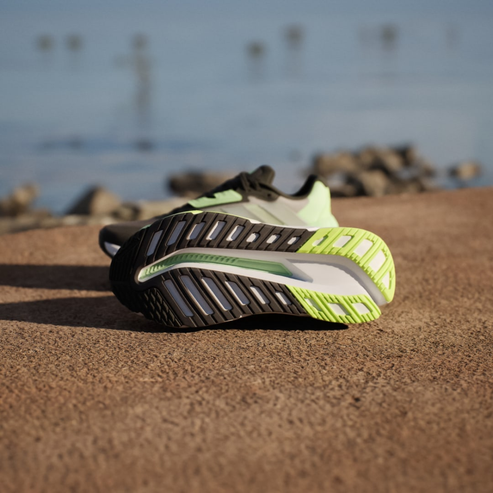 adidas Adistar CS 2 2.0 ID0367 / grün