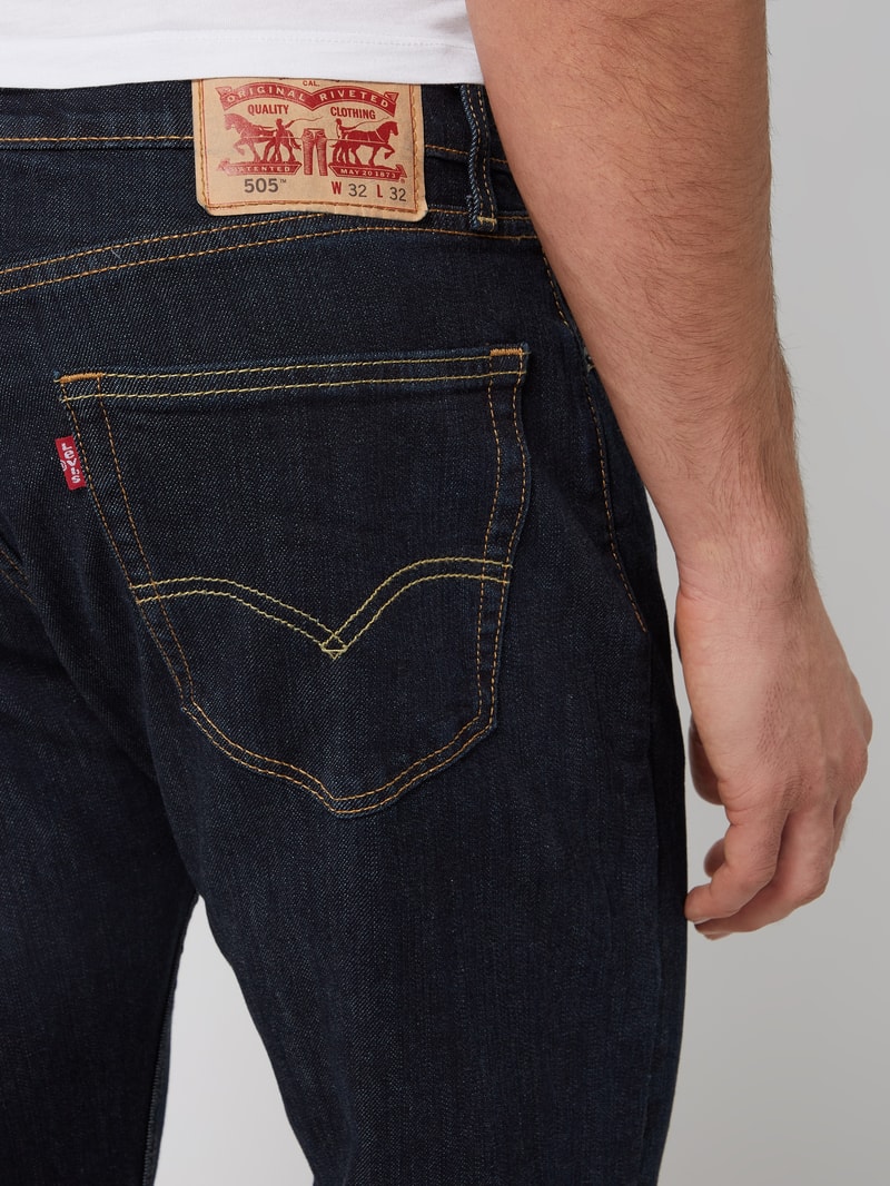 Regular Fit Jeans mit Stretch-Anteil Modell '505' - 'Water<Less™' in marineblau
