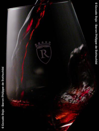 Escudo Rojo : Baronesa P. 2020