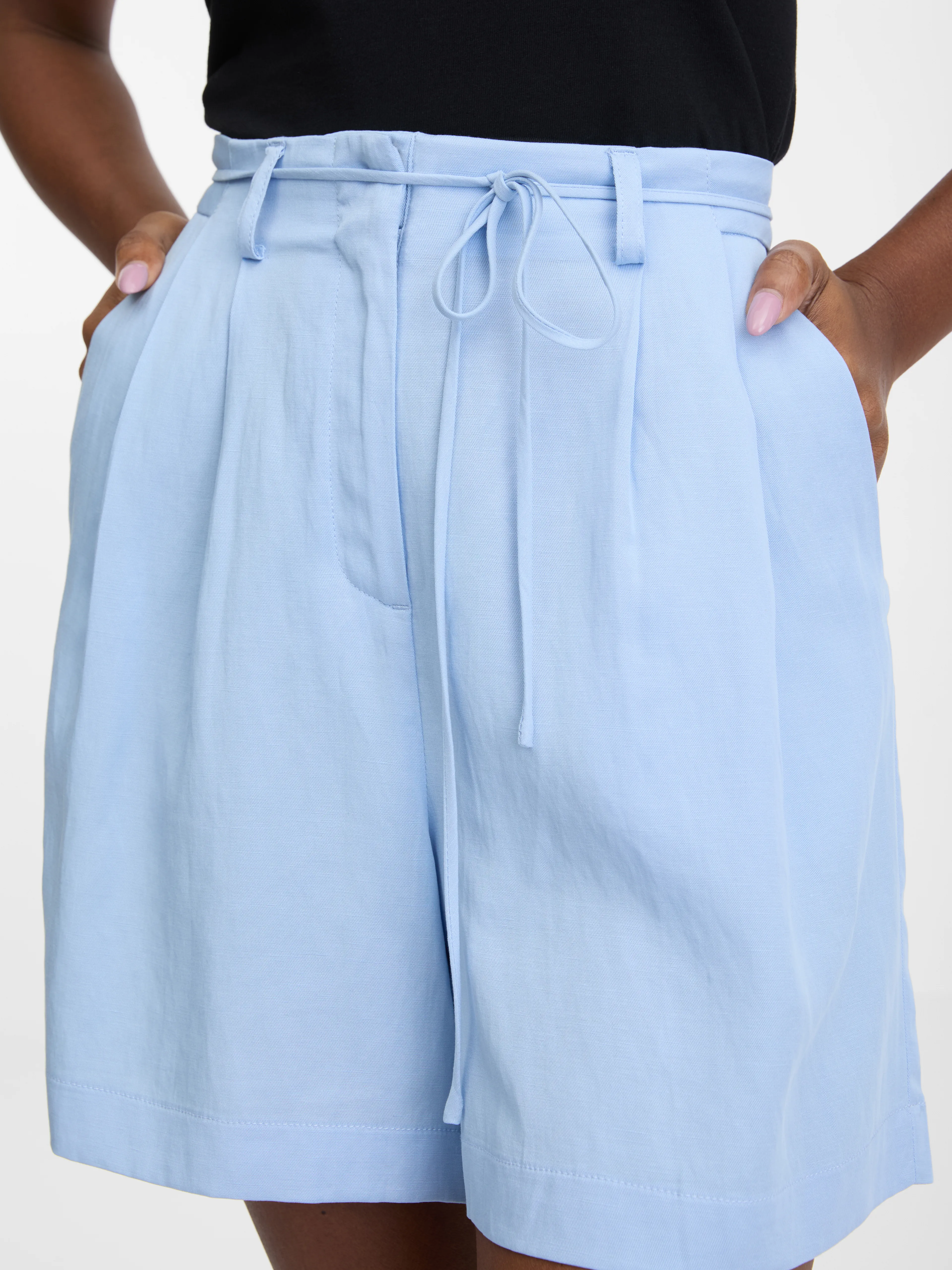 Hellblaue Damen-Shorts ORSAY