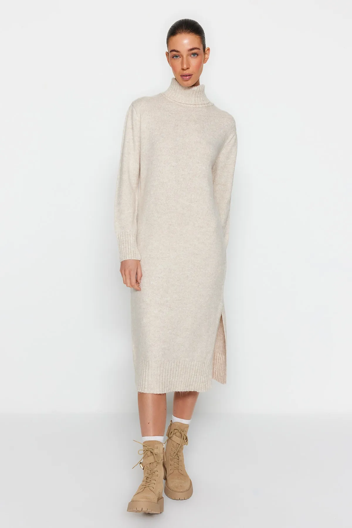 Trendyol Collection  Stone Wide Fit Midi-Strickkleid mit Rollkragen TWOAW24EL00034