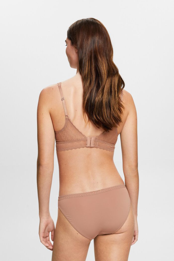 Push-up-BH mit grafischer Spitze