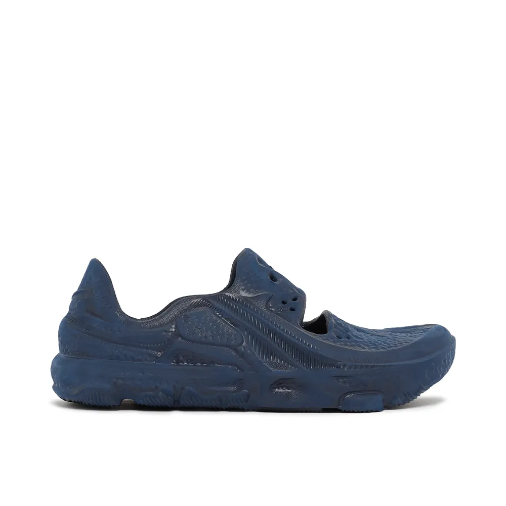 Nike ISPA Universal DM0886-400 / blau