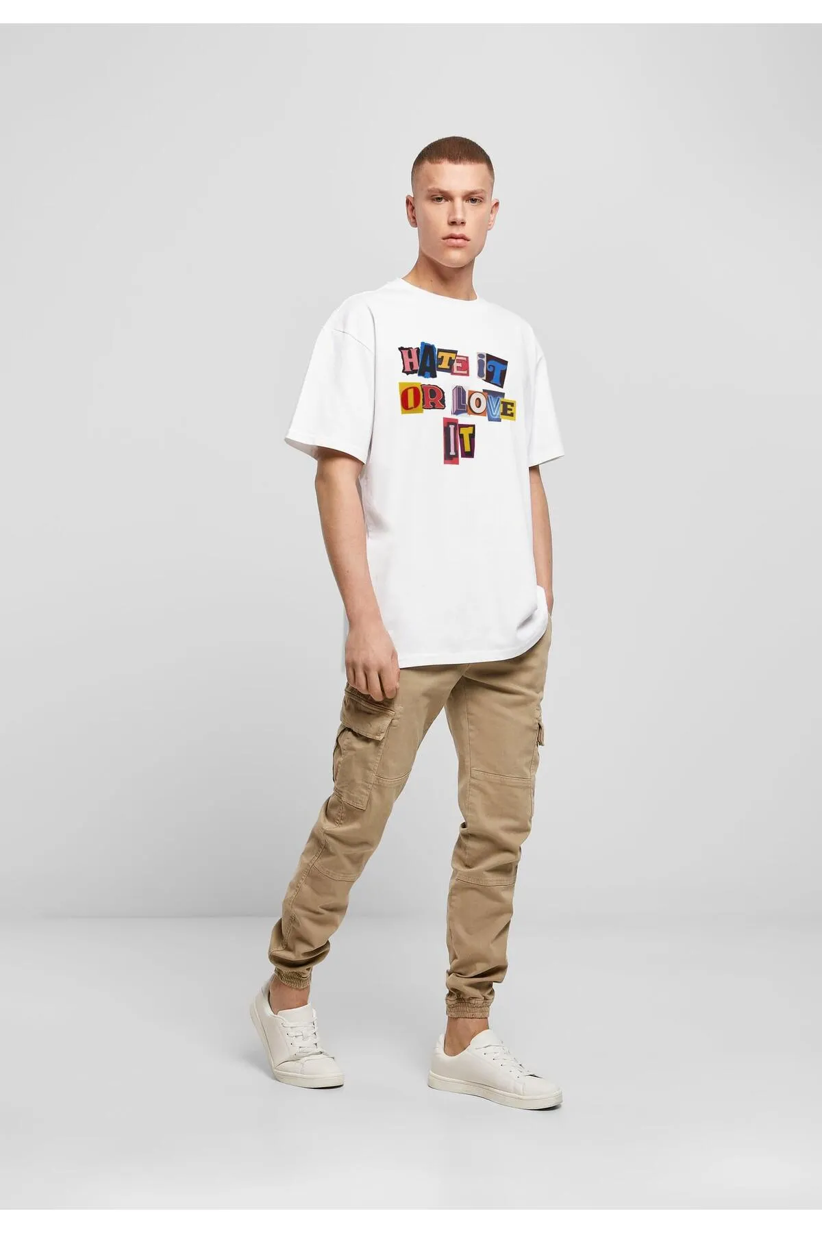 Upscale by Mister Tee  Unisex Hate it or Love it Oversize-T-Shirt