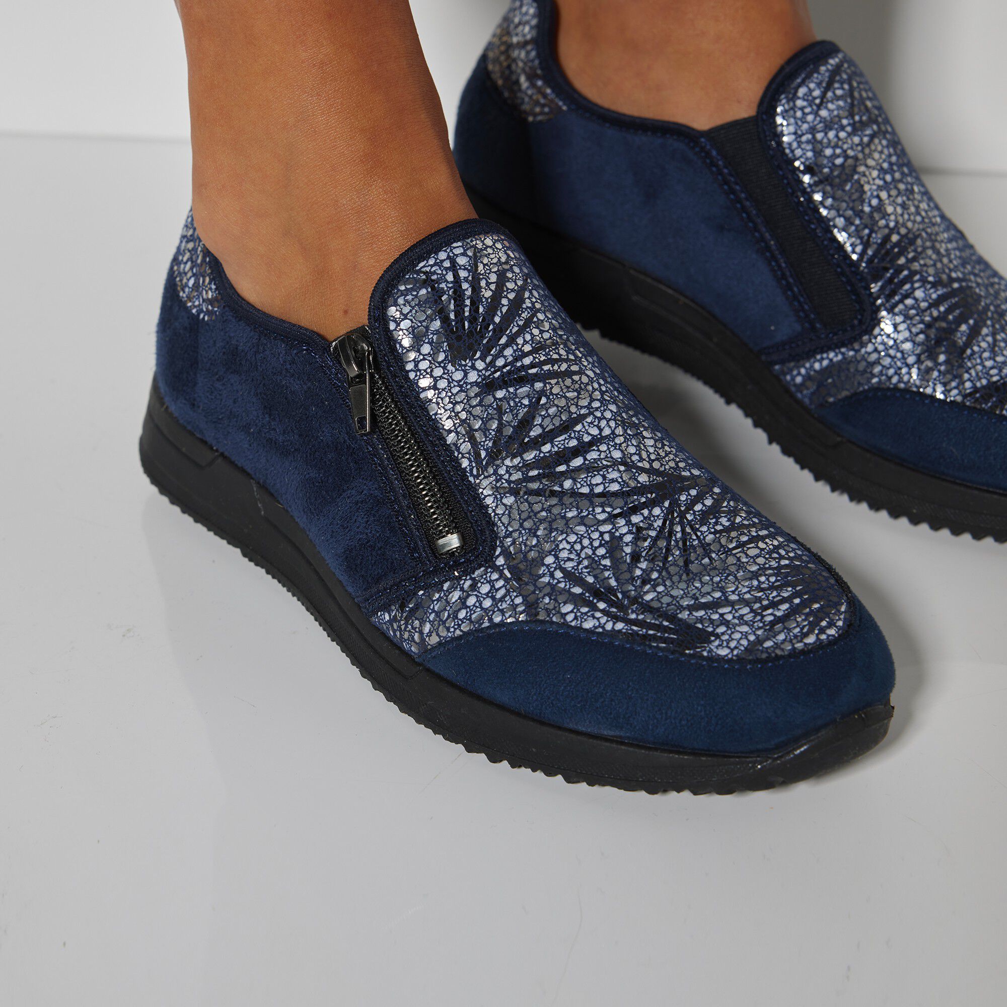 Baskets zippées spécial pieds sensibles en tissu extensible