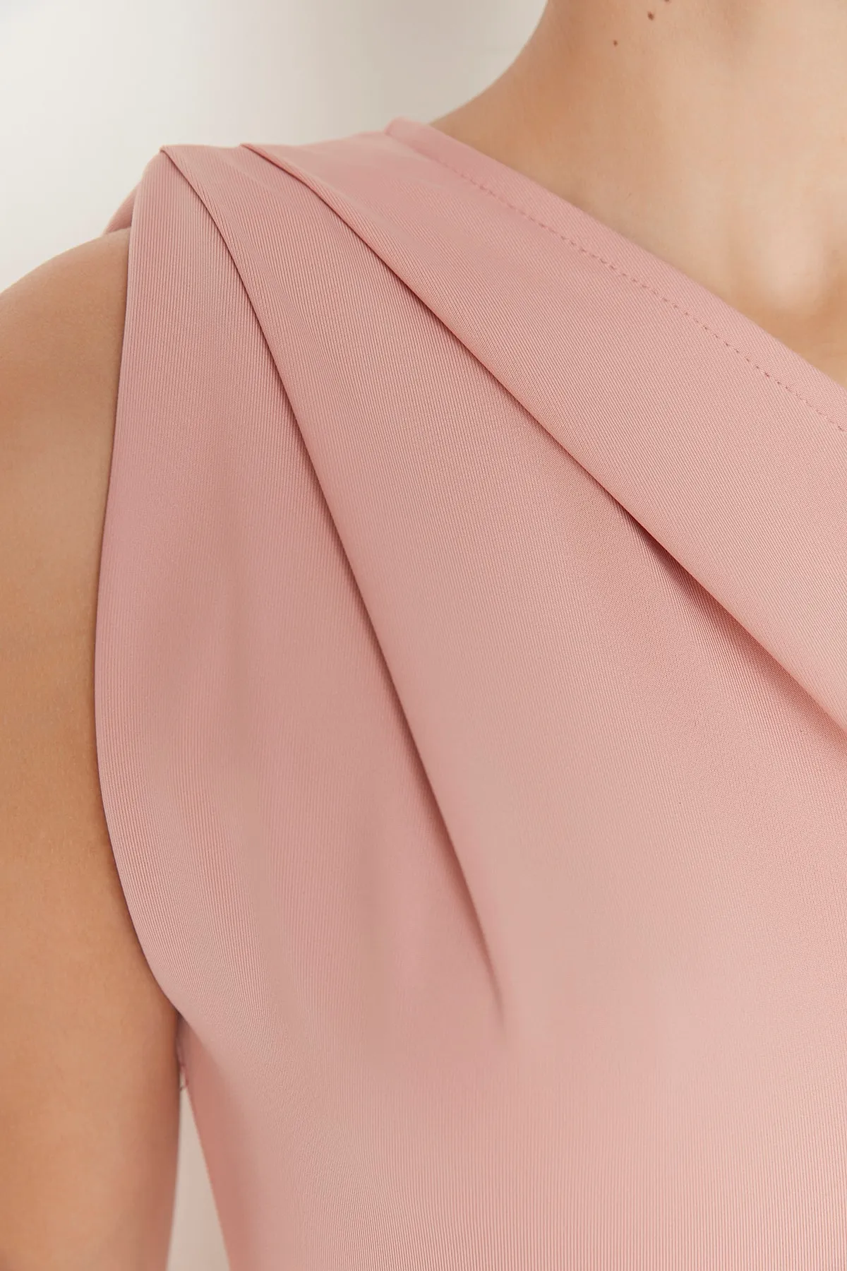 Trendyol Collection  Dried Rose Asymmetrischer Kragen Flexibler Strickbody mit Druckknöpfen von unten TWOSS22BD00014