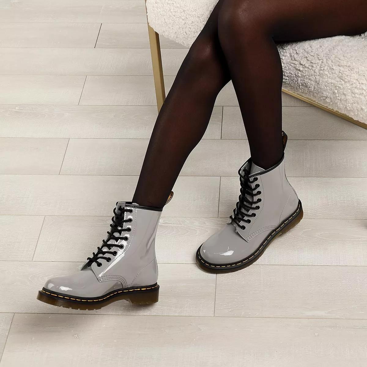 DR. MARTENS Stiefeletten grau Schnürstiefel