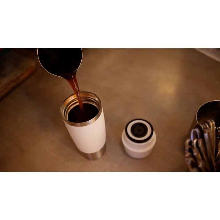 TRAVEL MUG ISOLIERBECHER