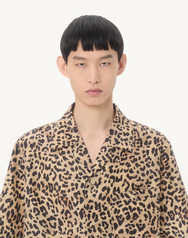 Camisa Valentino Habotai Silk Bowling com estampa Fauve Eclat Animalier