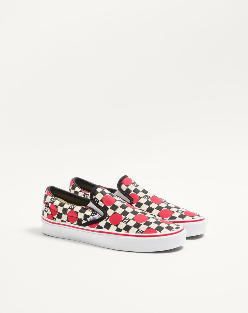Valentino Garavani og Vans slip-on sneaker i stof med Vlogo-skakbrætprint og polkaprikker