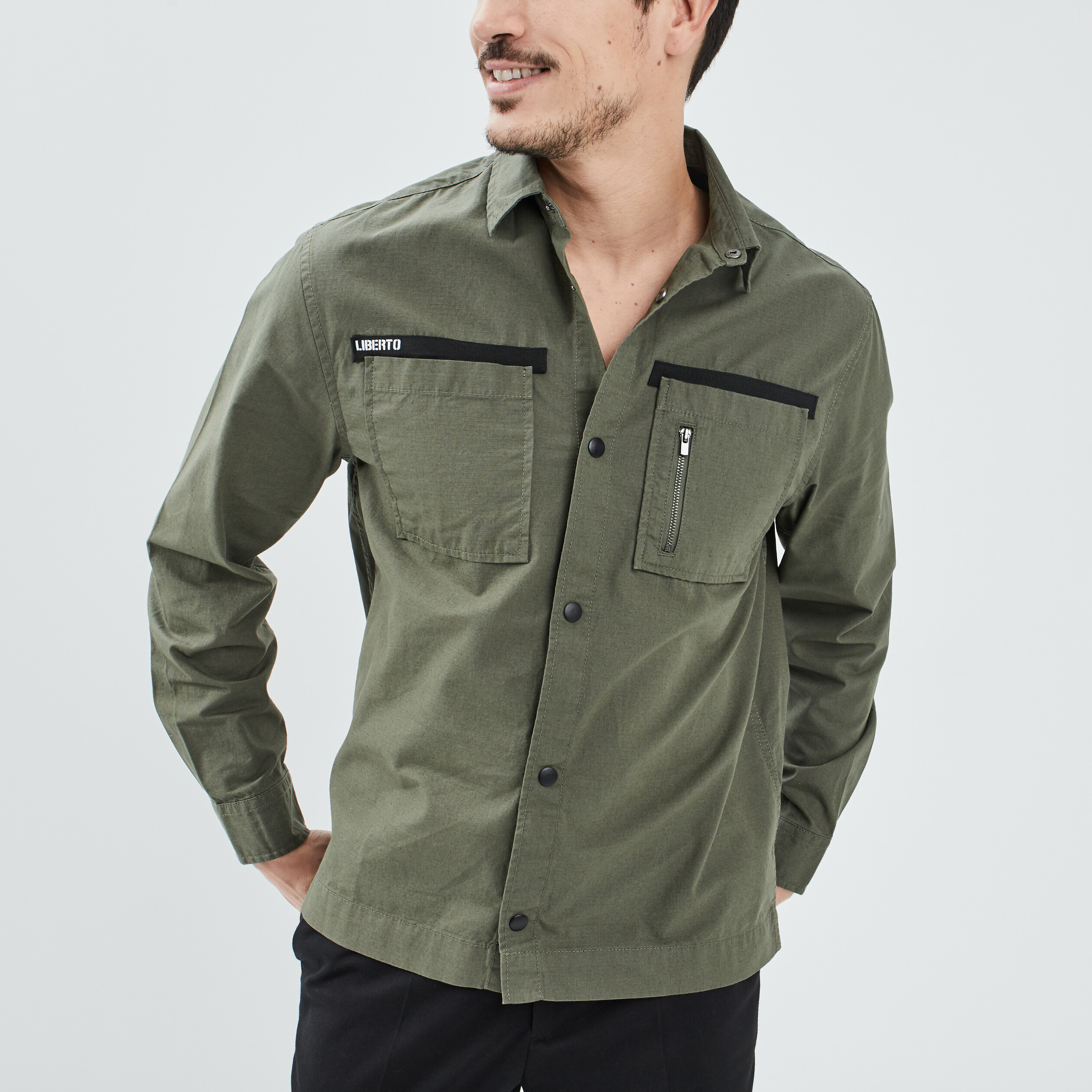 Chemise manches longues détail zippé vert kaki homme | La Halle