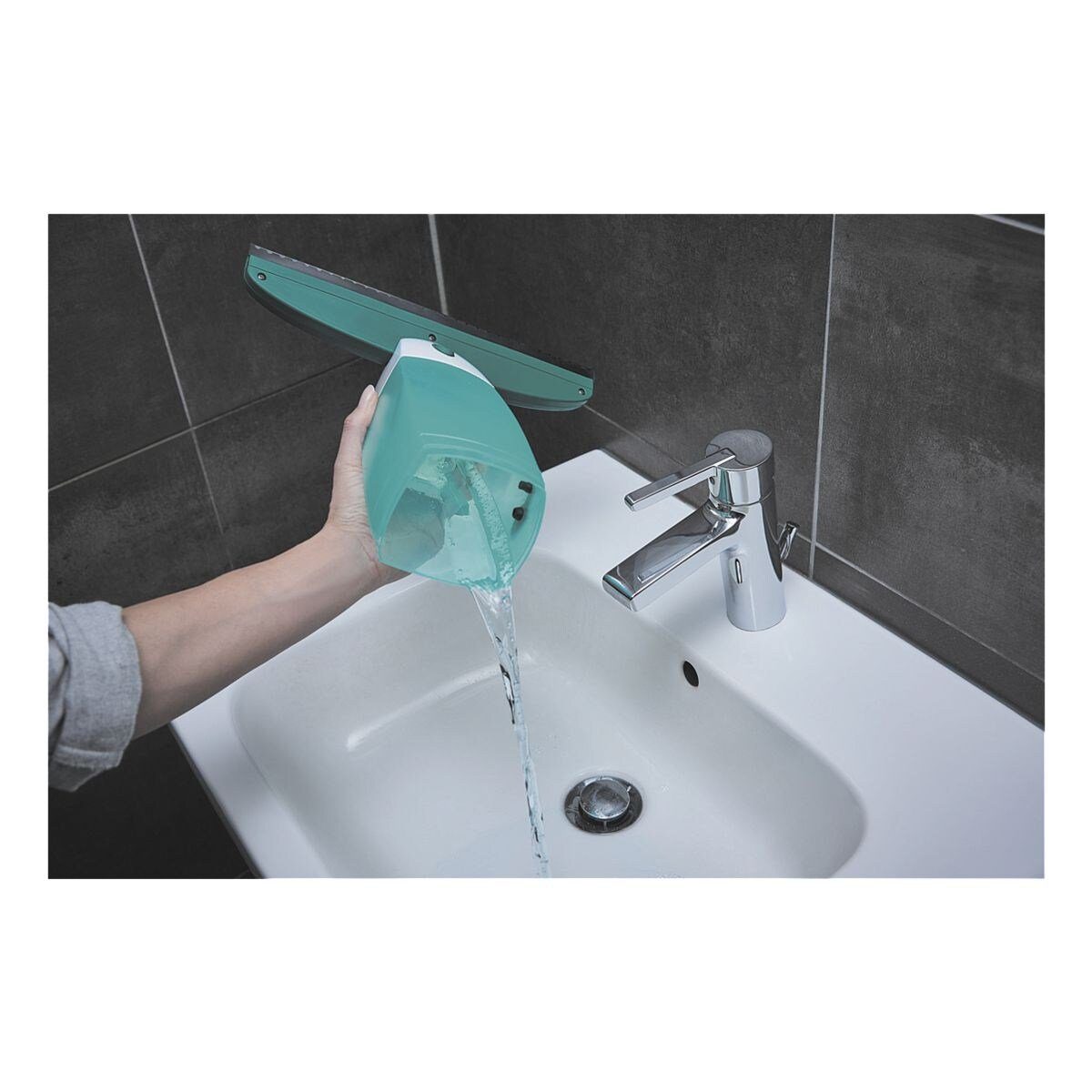 Leifheit Akku-Fenstersauger Dry & Clean, Komplett-Set mit Stiel und Einwascher