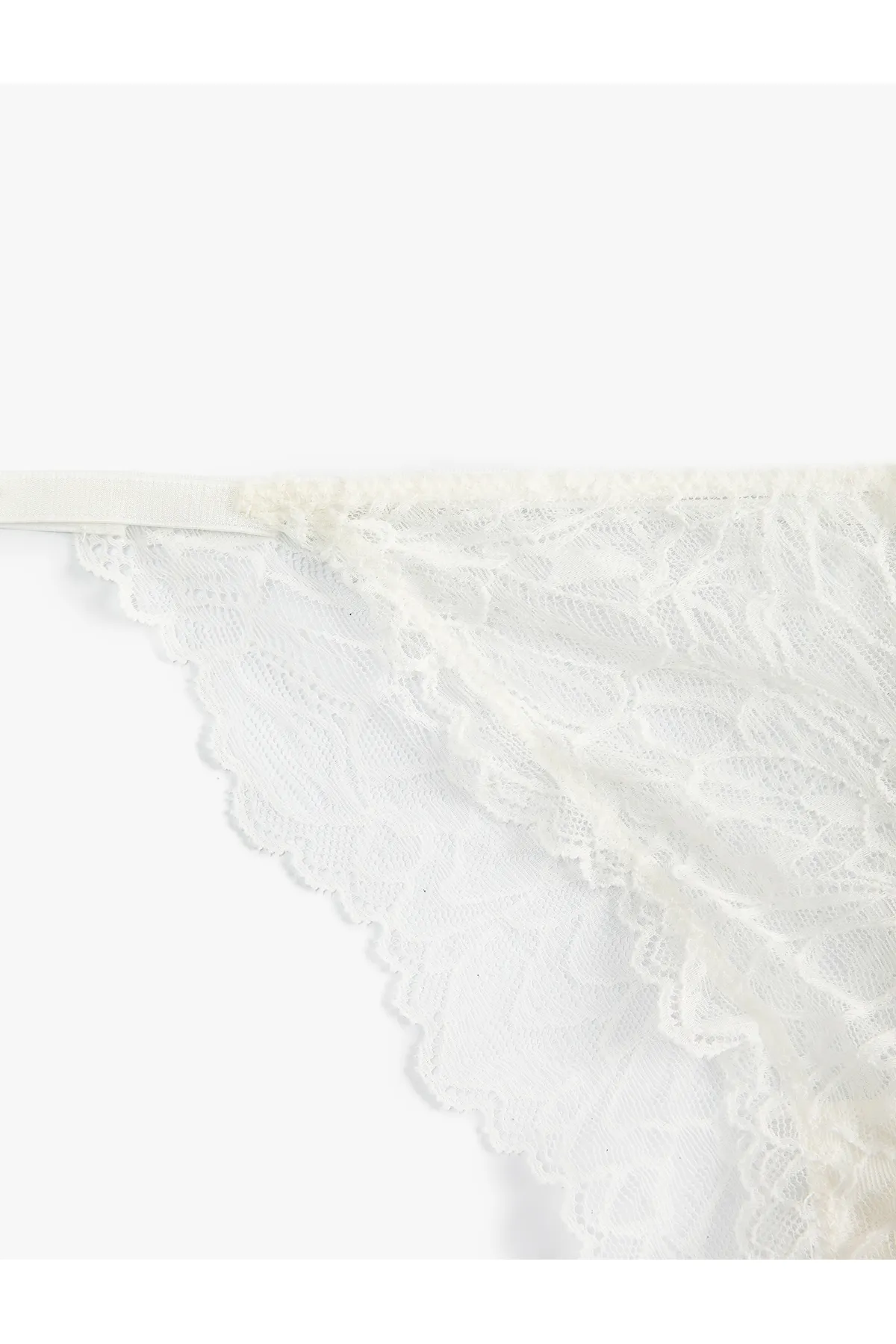 Koton  Lace Brazilian Slip mit normaler Taille
