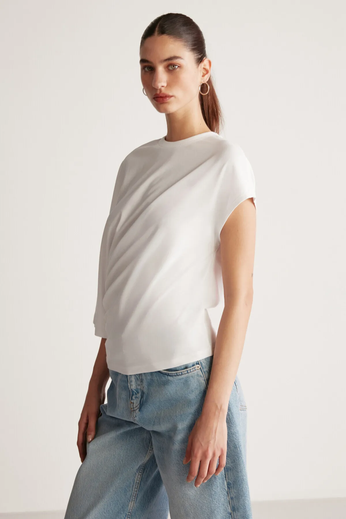 GRIMELANGE  Katie Asymmetrisches, entspanntes weißes T-Shirt