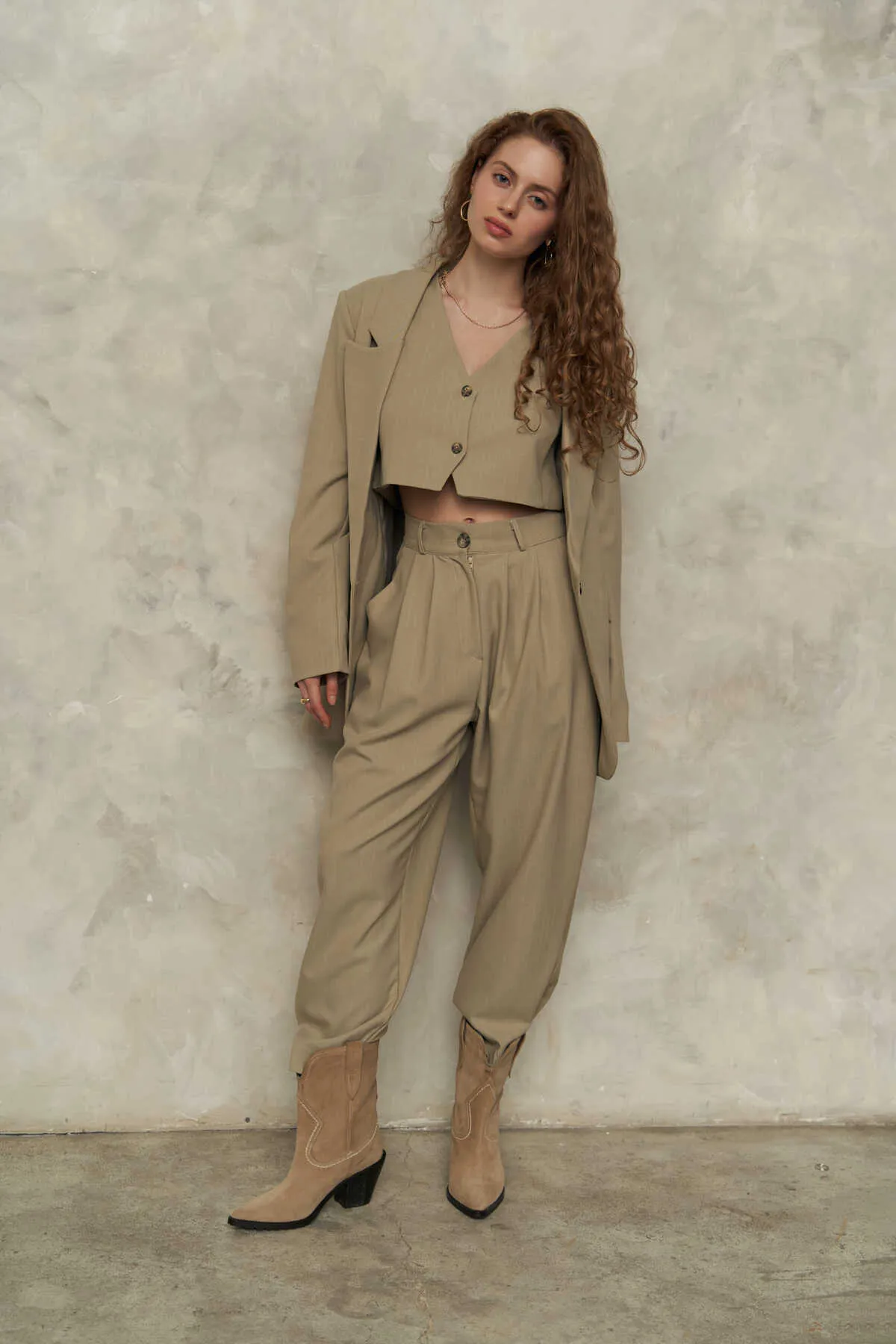MCLLCTN  Polly Olivgrünes Dreierjacken-Set für Damen