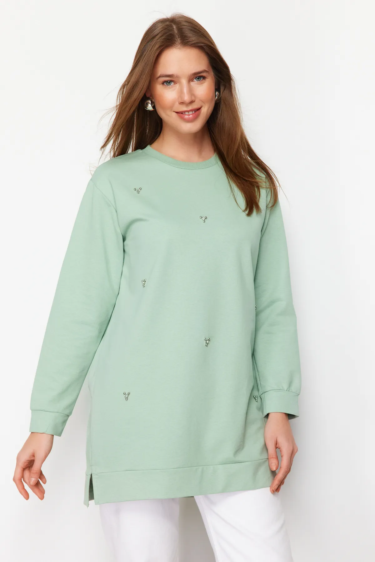 Trendyol Modest  Mintgrüne Stricktunika mit Rundhalsausschnitt und Steindetail TCTSS22TN0072