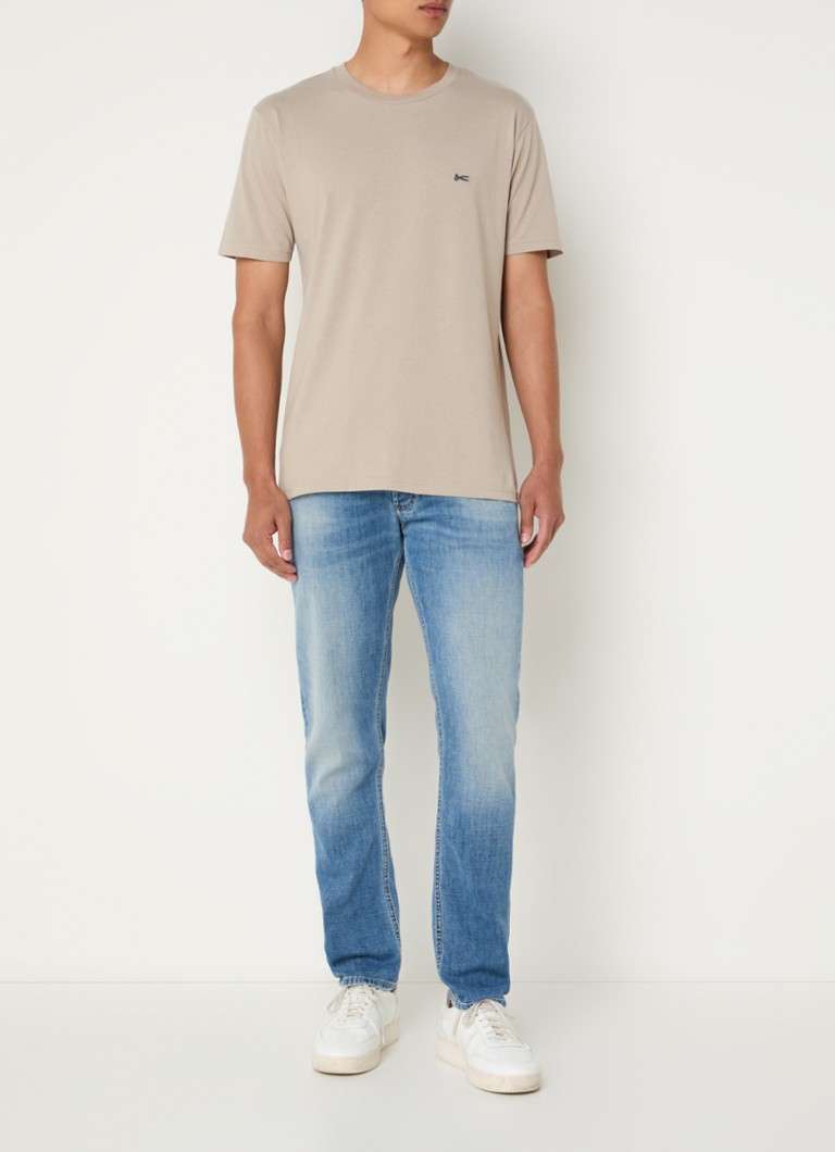 Denham-t-paita logolla