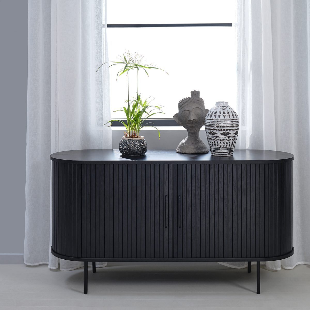 Trendstore Sideboard Uriel, modernes Sideboard, Schiebetüren in Lamellenoptik, moderner Retrolook