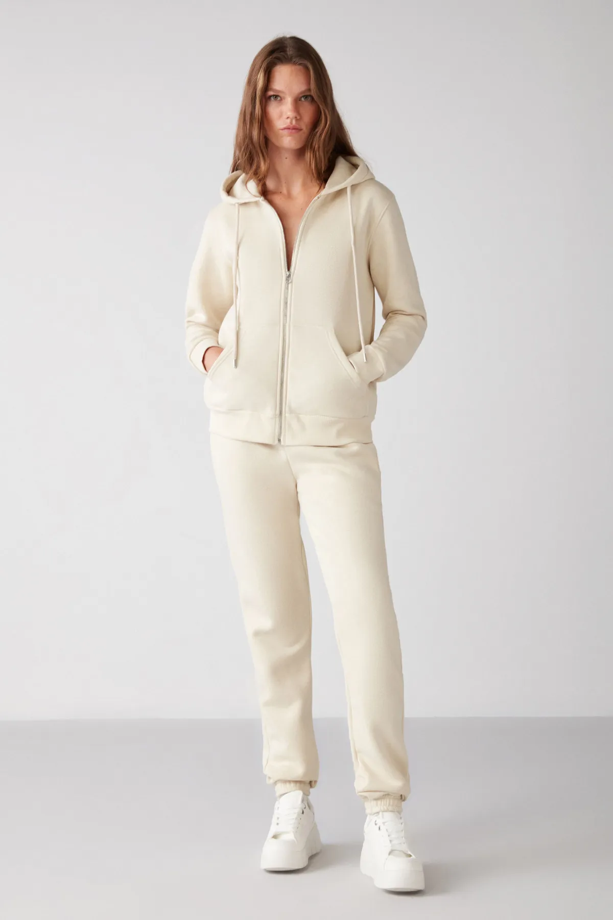 GRIMELANGE  Marıtza Vanilla-Jogginghose für Damen in normaler Passform mit elastischem Bund und Beinen und Fleece-Innenseite