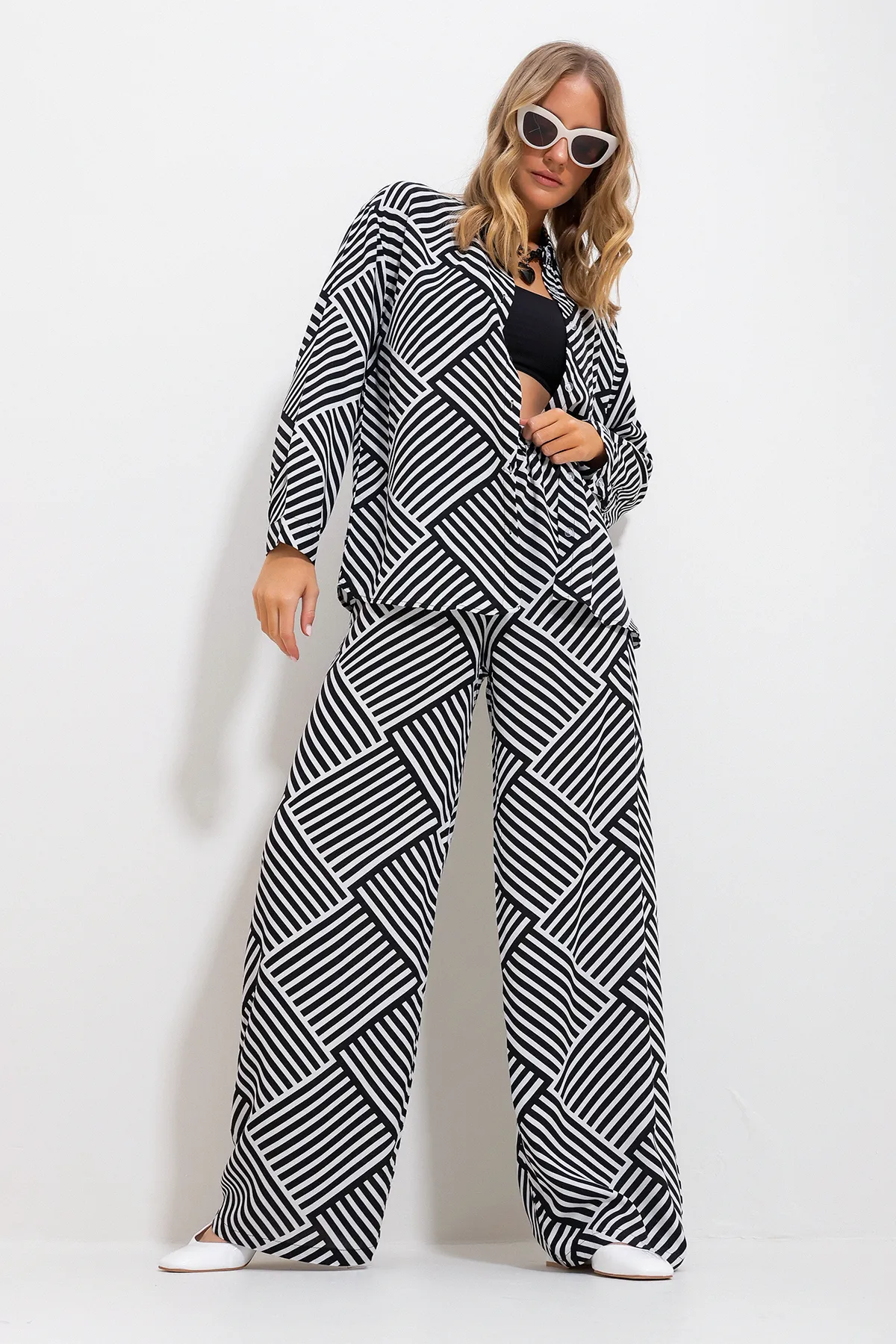 Trend Alaçatı Stili  Zweiteiler - Schwarz - Regular Fit