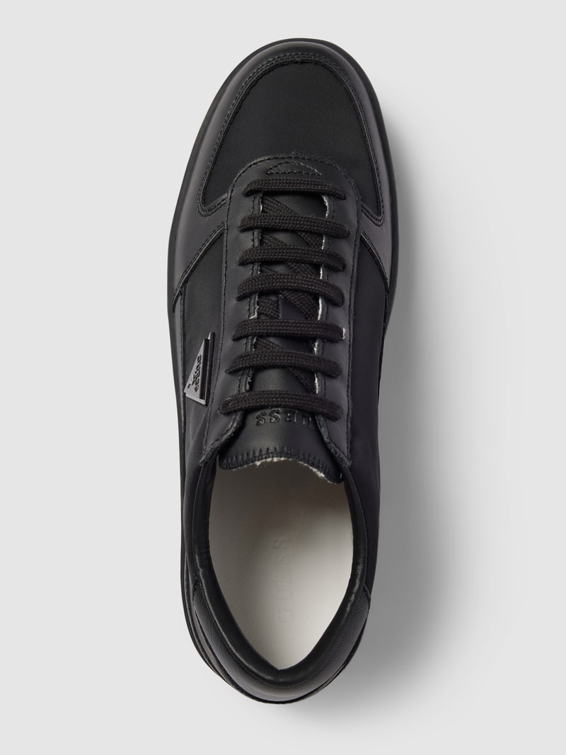Sneaker mit Label-Detail Modell 'SILEA' in schwarz