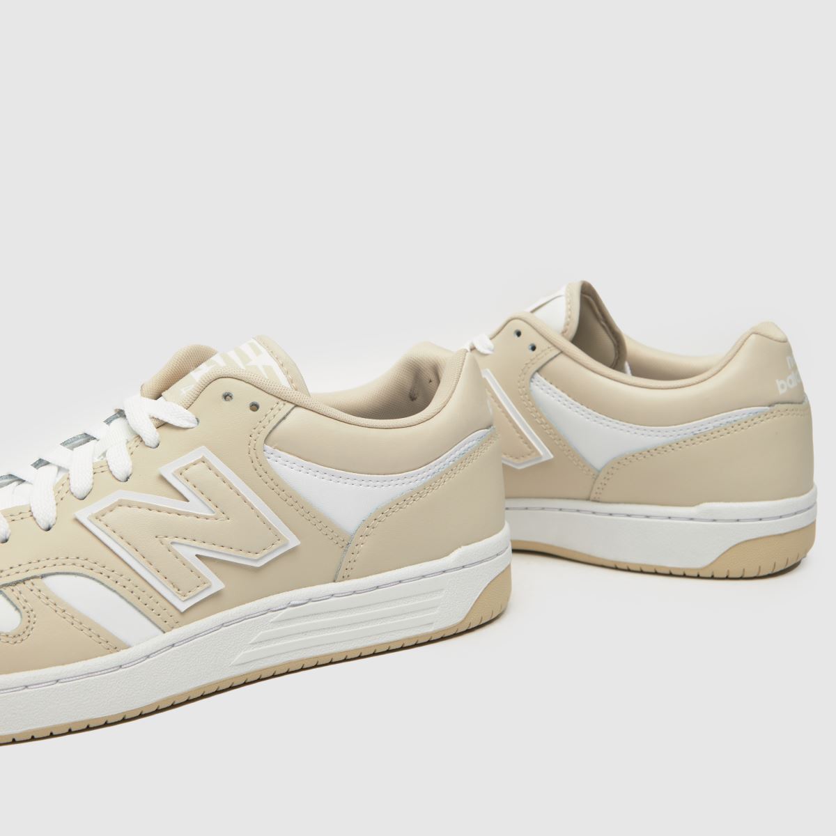 New Balance 480 träningsskor i vitt och beige