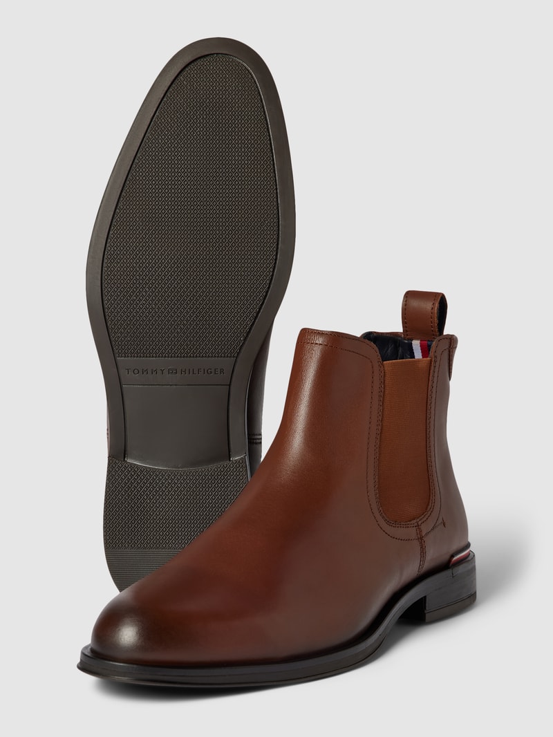 Chelsea Boots mit Label-Details in cognac