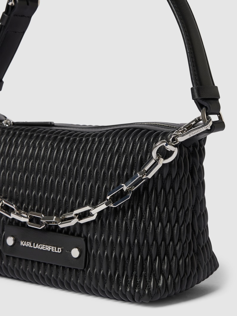 Handtasche mit Strukturmuster in schwarz