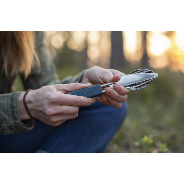 LEISURE CUTLERY DEEP BLUE - Campingbesteck