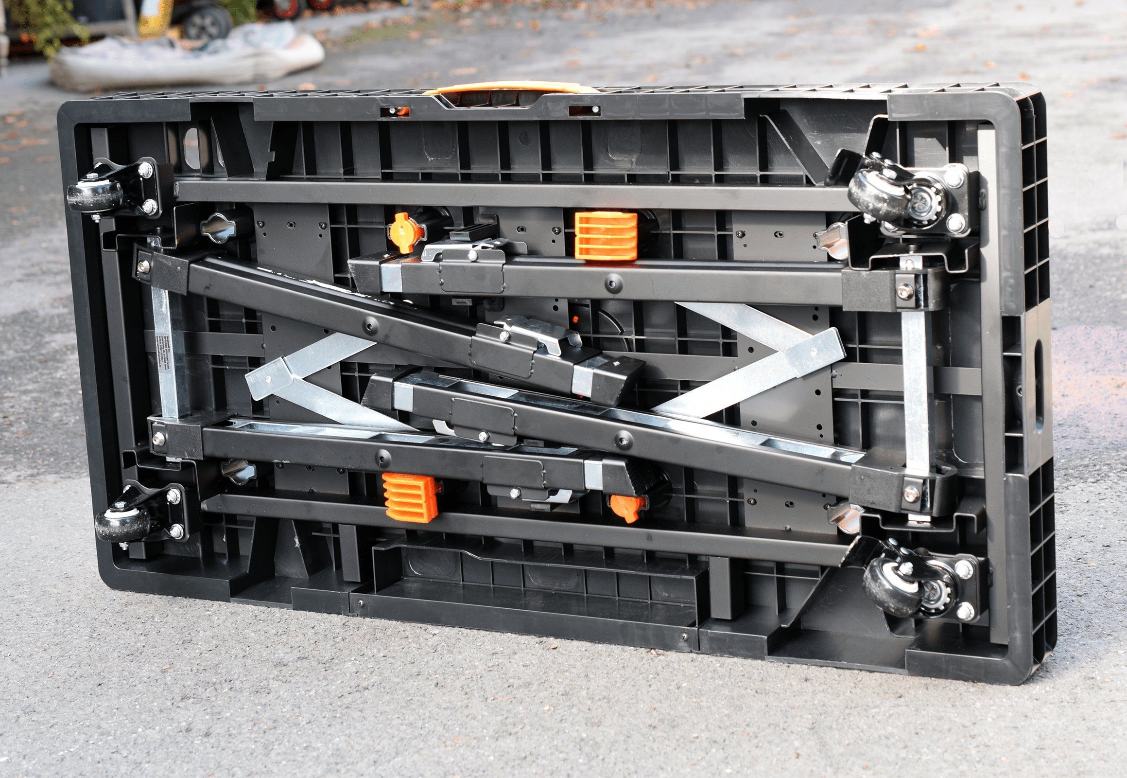 TECH-CRAFT Werkbank Werkbank 5-in-1 Montagetritt Rollwagen/Montageliege Sägebock, (1 Stück), 3-Fach höhenverstellbar