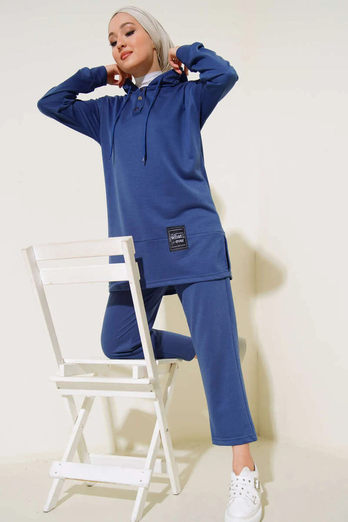 VOLT CLOTHİNG  Damen-Doppelset „What Ever“ mit Kapuze und Stickerei