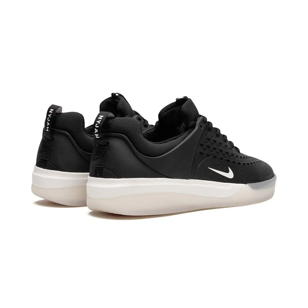 Nike Zoom SB Nyjah 3 DJ6130-002 / schwarz
