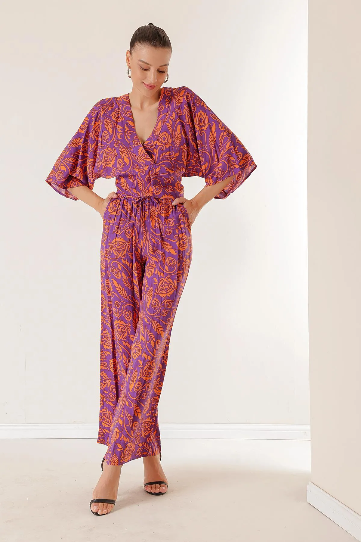 By Saygı  Vorne und hinten V-Ausschnitt, Fledermausärmel, Bluse, elastische Taille, Tasche, Palazzo-Hose, Blattmuster, 2-teiliges Set