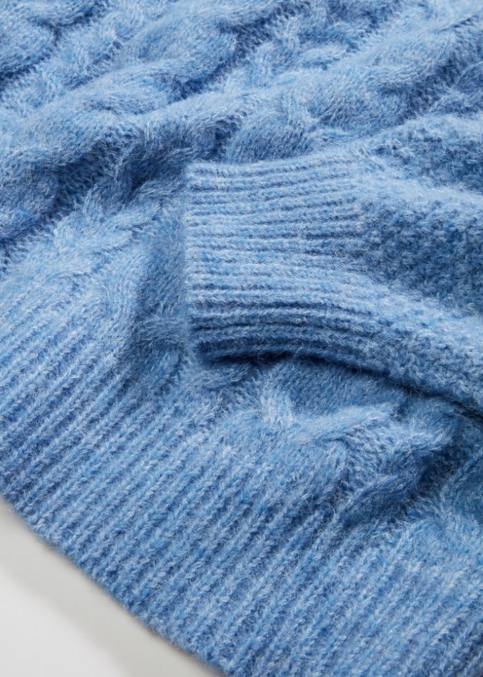 Pullover mit Zopfmuster