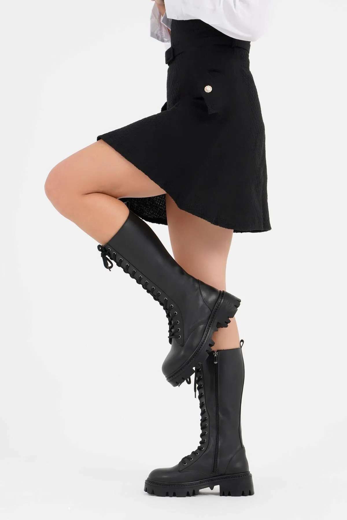CZ London  Knielange Schnürstiefel für Damen mit dicker Zehensohle