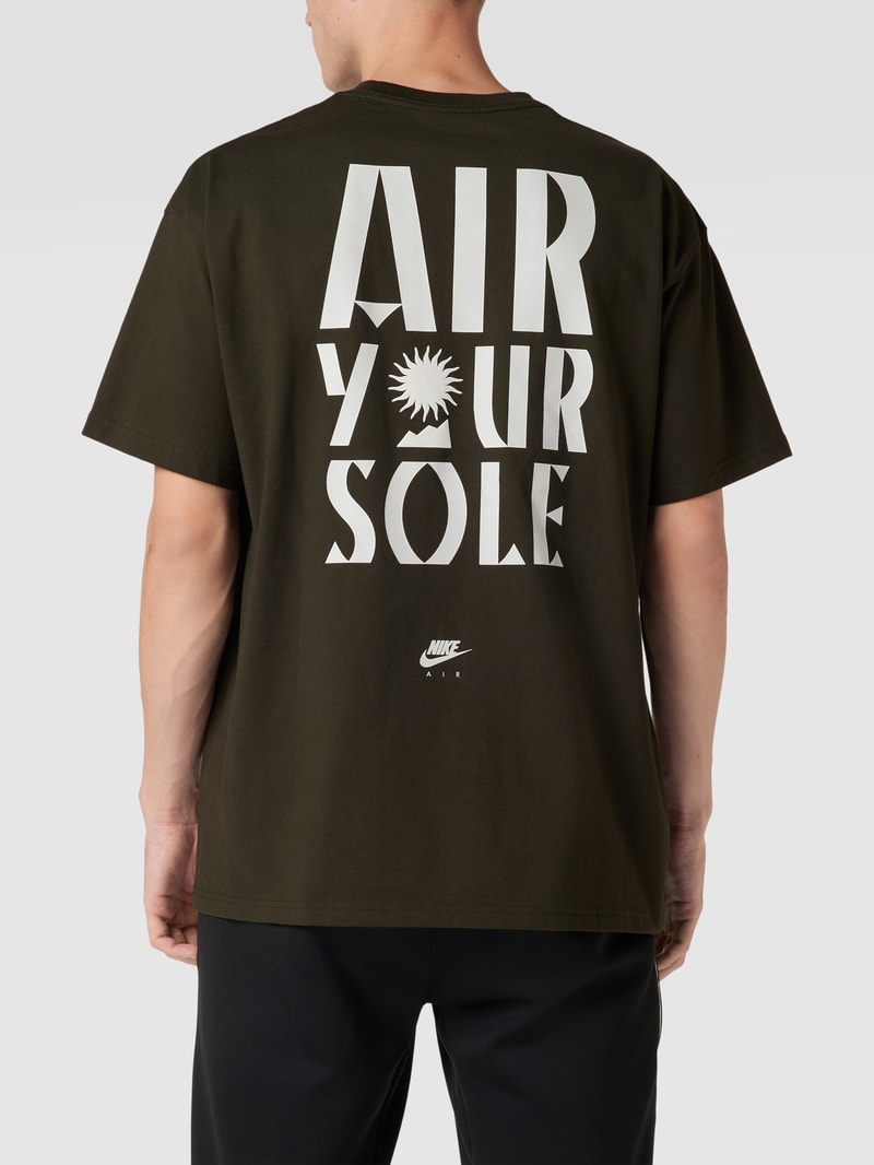 T-Shirt mit Label-Print in schwarz