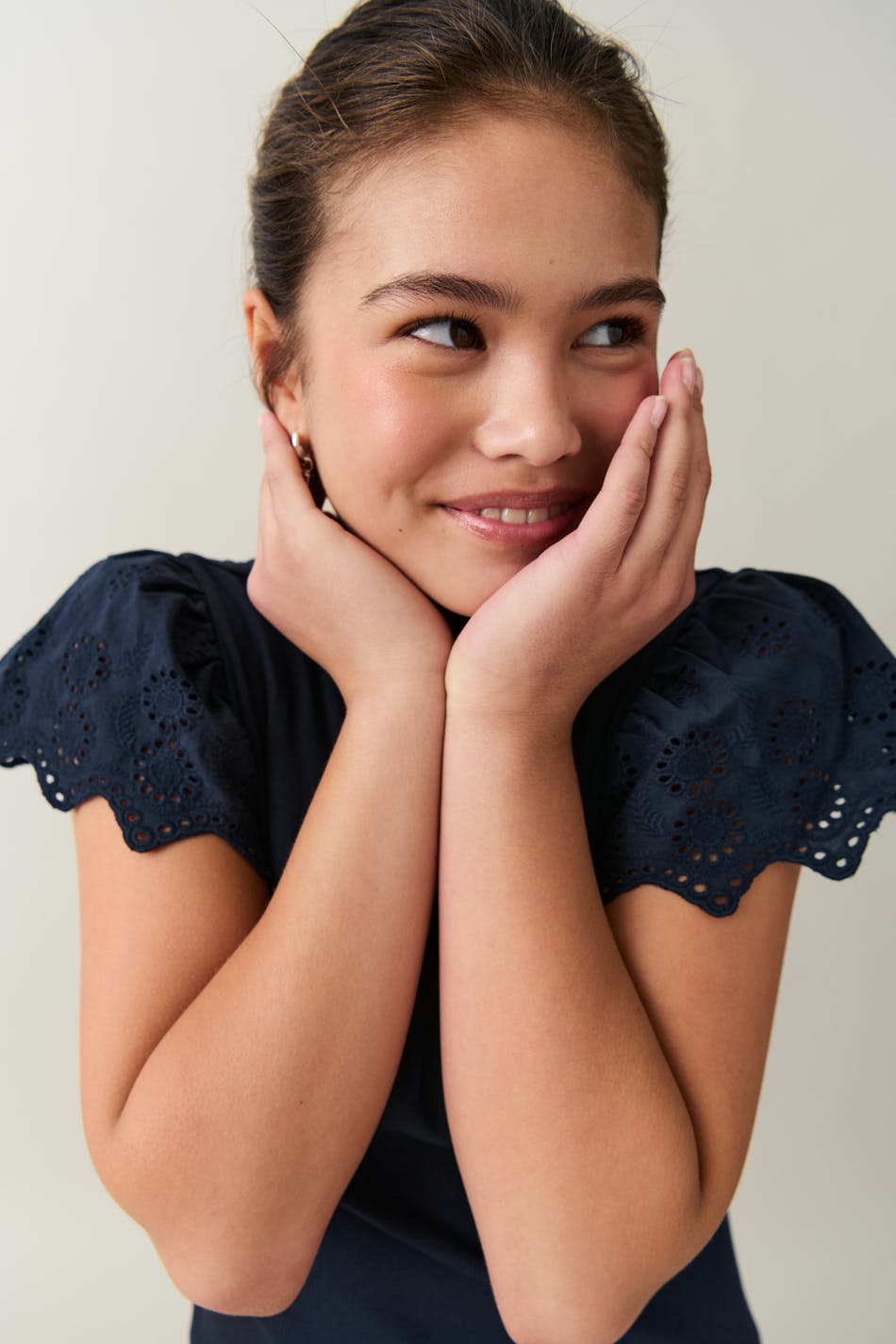 Y frill rib top