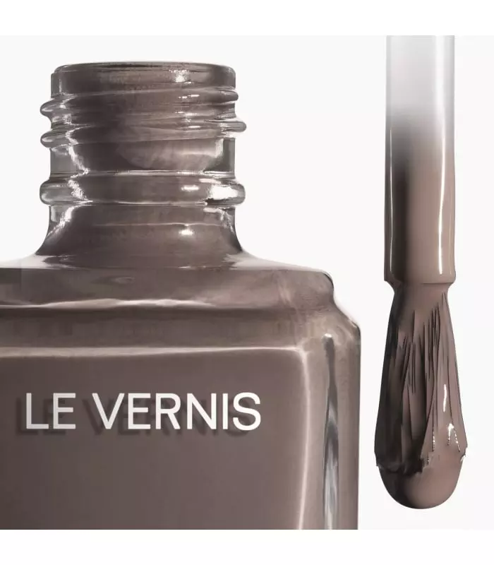 LE VERNIS Couleur Et Brillance Longue Tenue