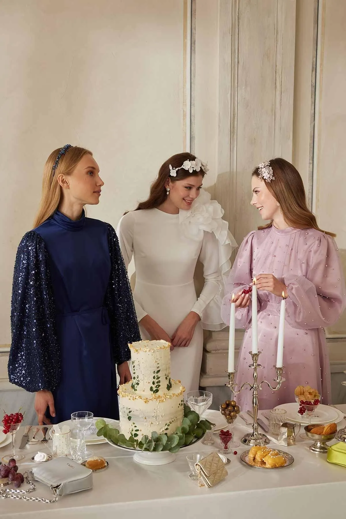 Manuka  Mit Stein besticktes Abendkleid Mitternachtsblau