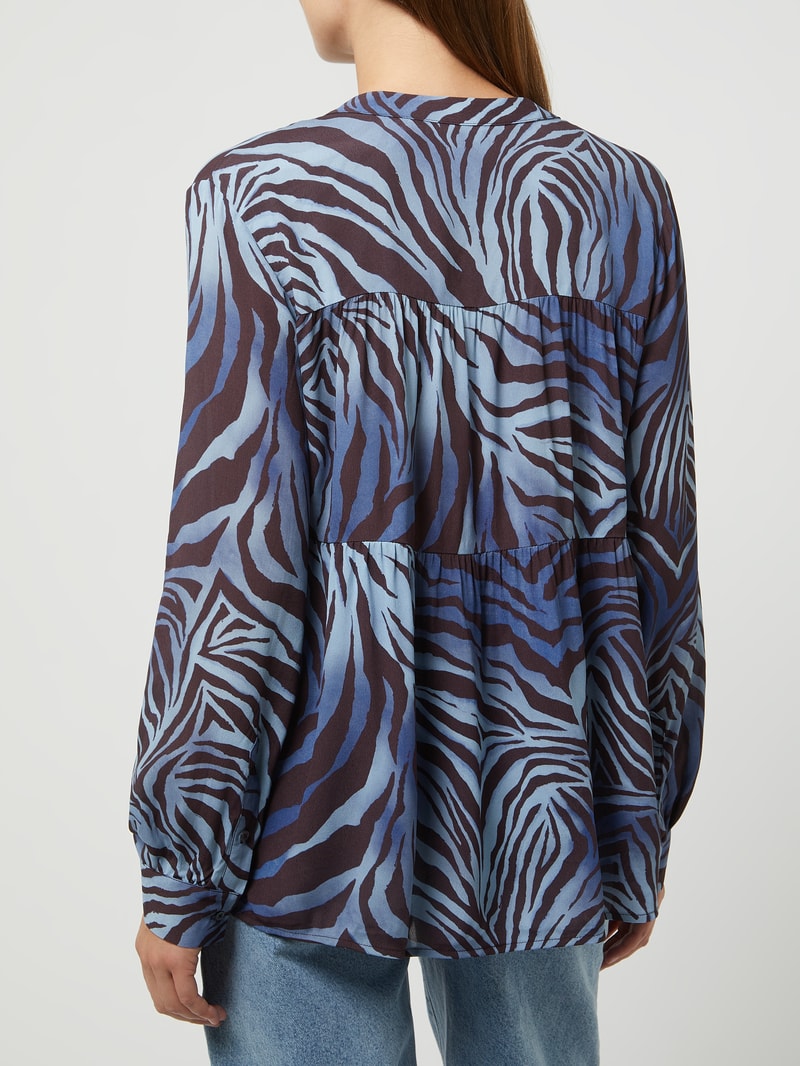 Blusenshirt aus Chiffon Modell 'Anthea' in bleu