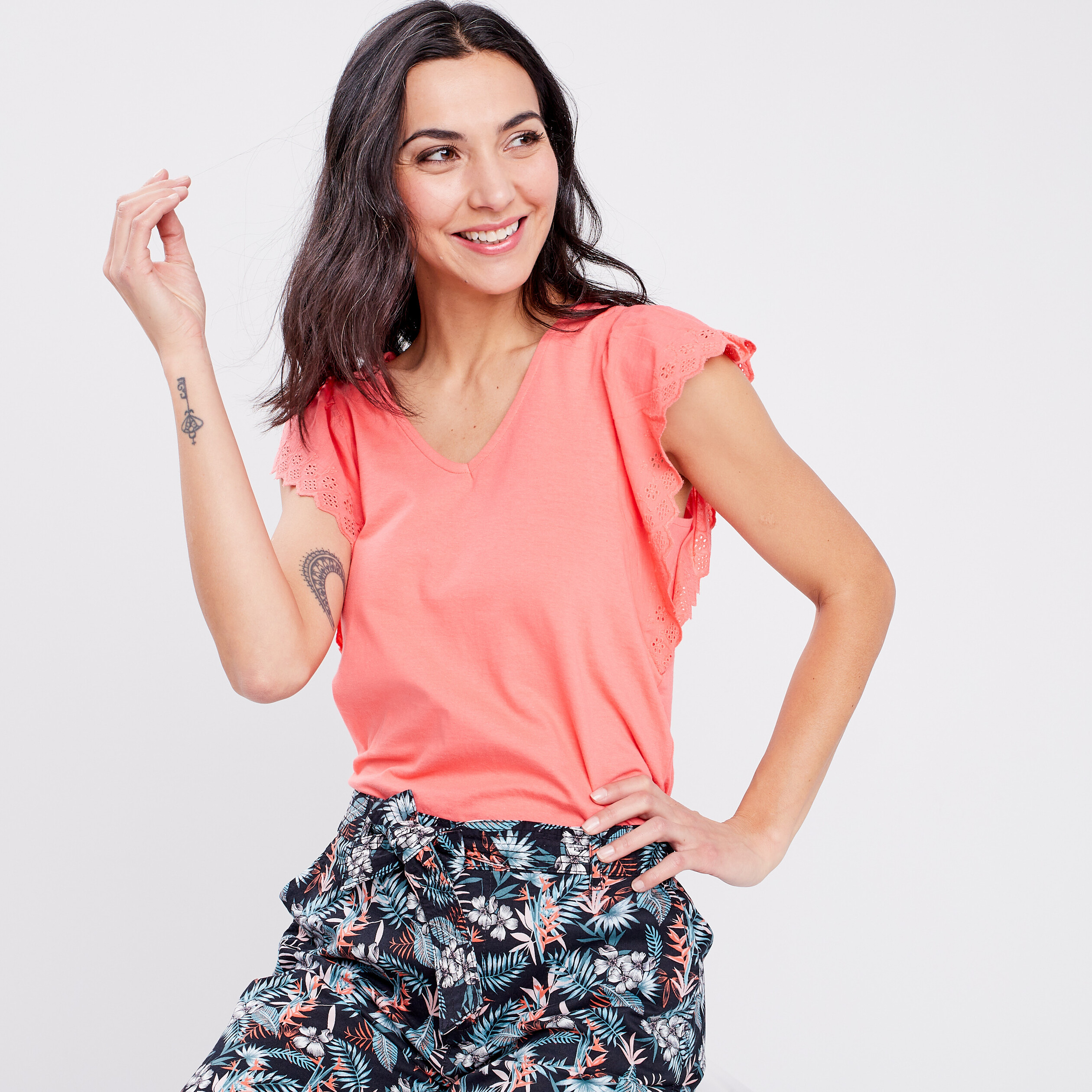 T-shirt manches courtes volantées rose corail femme | La Halle